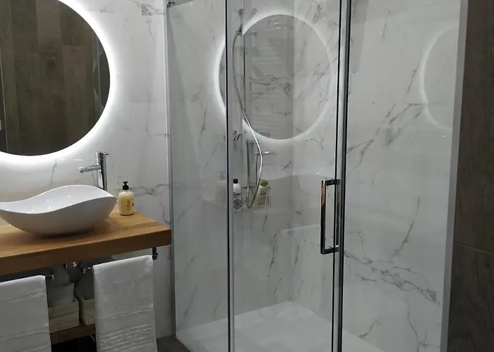 Asturin House - Parking Gratis Salamanca